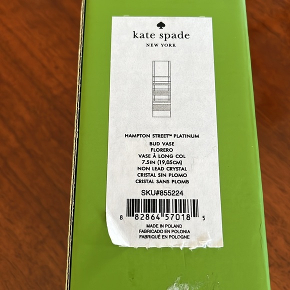 NWT Beautiful Kate Spade Hampton Bud Vase. 2.25” dia. x 7.5”h. - Picture 4 of 4